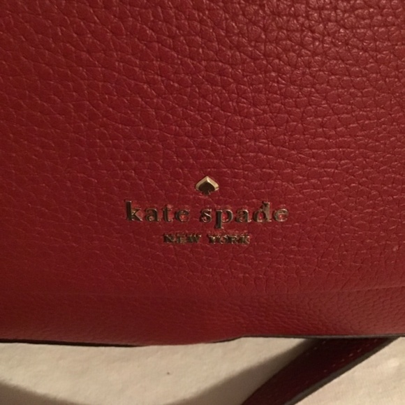 🔥KATE SPADE, NWOT, gorgeous crossbody, see all photos, saddle shape, - Picture 2 of 6
